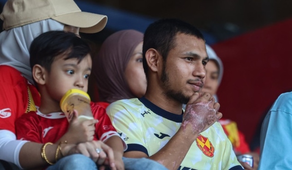 1506 PIALA FA FAISAL HALIM 2